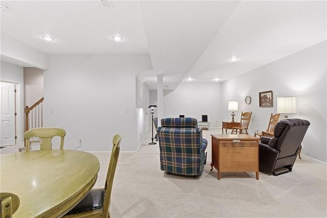 15732 S Sunset Drive 800, Olathe, KS 66062