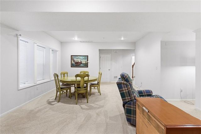 15732 S Sunset Drive 800, Olathe, KS 66062