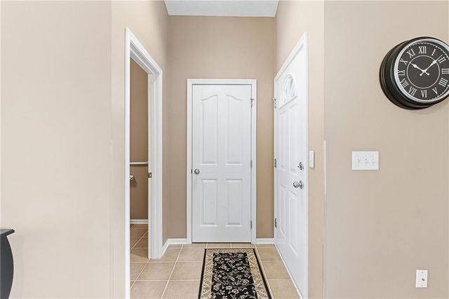 15732 S Sunset Drive 800, Olathe, KS 66062