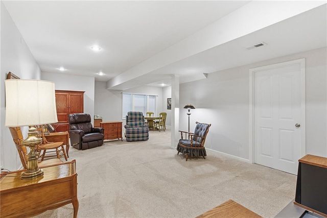 15732 S Sunset Drive 800, Olathe, KS 66062