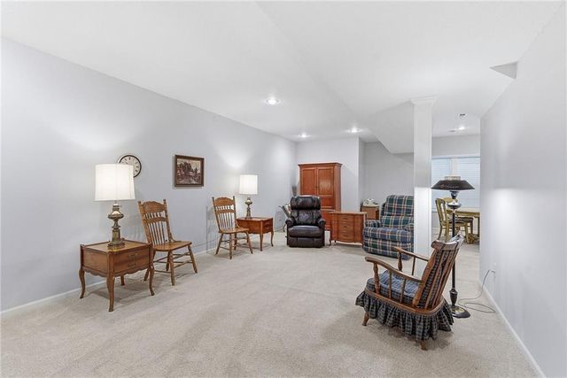 15732 S Sunset Drive 800, Olathe, KS 66062