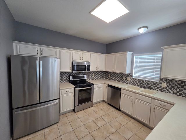 7926 Greengate Drive, Dallas, TX 75249