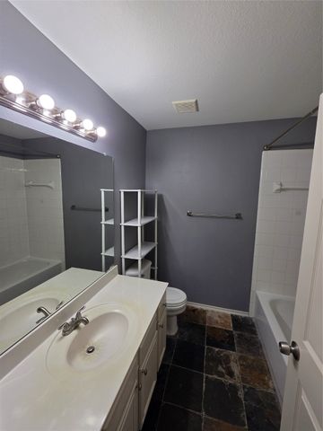 7926 Greengate Drive, Dallas, TX 75249