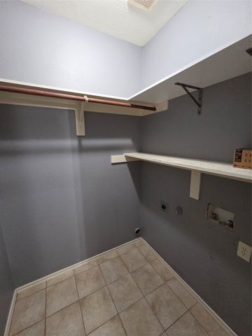 7926 Greengate Drive, Dallas, TX 75249