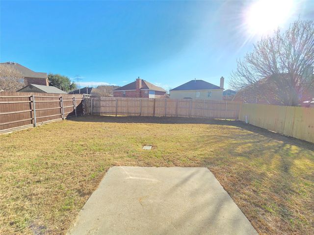 7926 Greengate Drive, Dallas, TX 75249