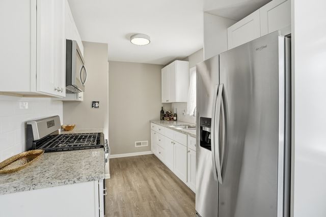 537 E 161st Place, South Holland, IL 60473