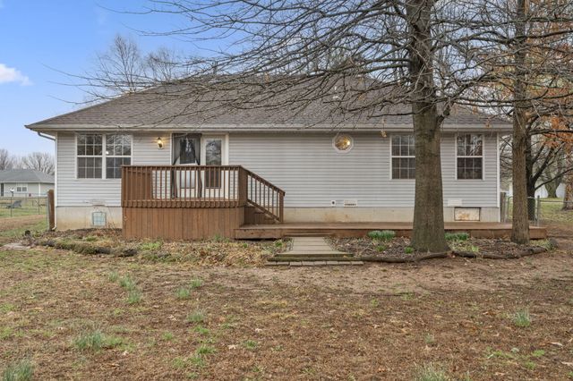 103 Arrowhead Road, Willard, MO 65781