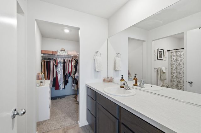 1712 E B St, Deer Park, WA 99006
