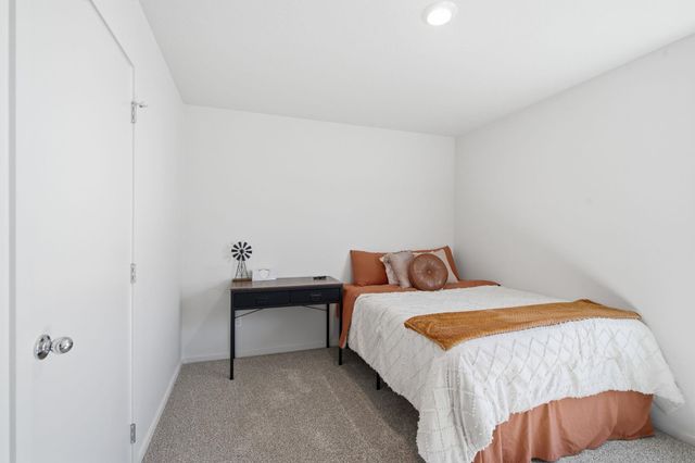 1712 E B St, Deer Park, WA 99006