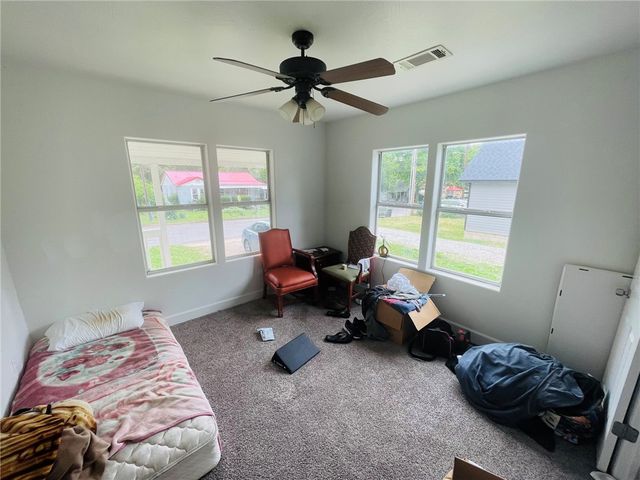 309 Douglas Street, Berryville, AR 72616
