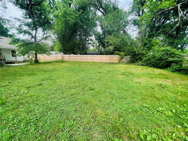 309 Douglas Street, Berryville, AR 72616