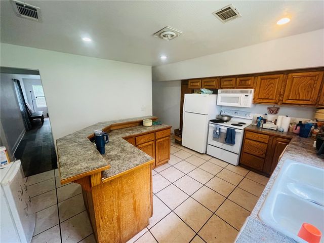 309 Douglas Street, Berryville, AR 72616