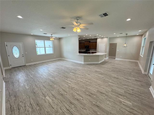 37549 TERI COURT, Dade City, FL 33525
