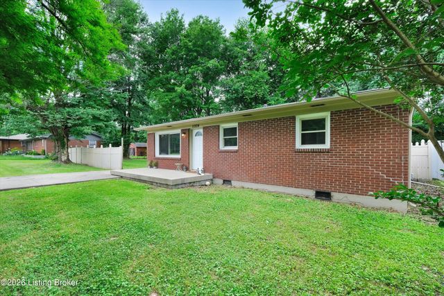 11204 Blue Lick Rd, Louisville, KY 40229