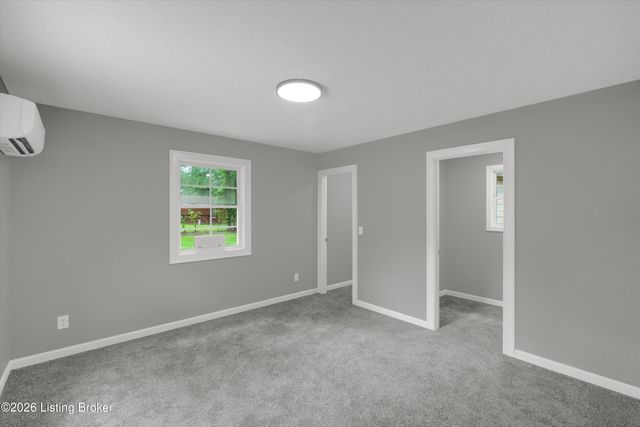 11204 Blue Lick Rd, Louisville, KY 40229