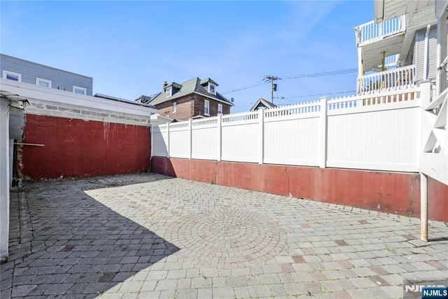 237 73rd Street, North Bergen, NJ 07047