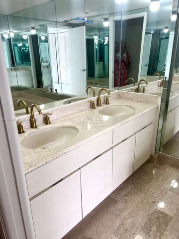 11113 Biscayne Blvd 1253, Miami, FL 33181