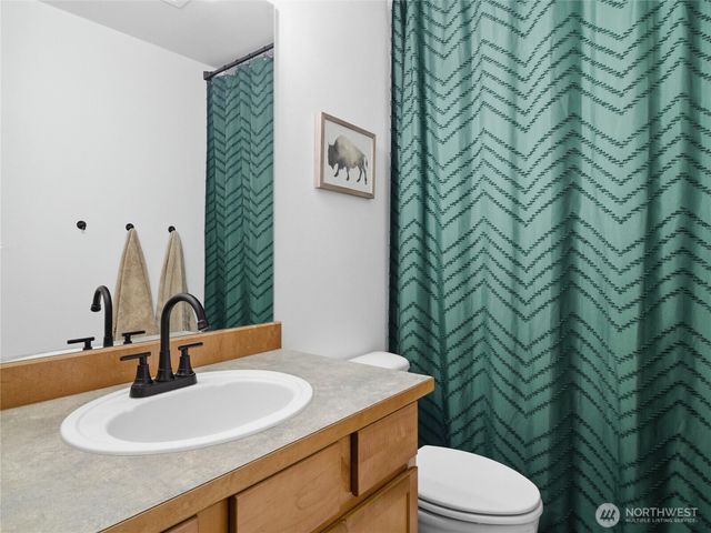 1179 Griggs Street, Dupont, WA 98327