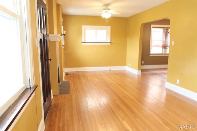 6406 Woodbine Court, St Louis, MO 63109