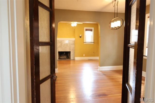6406 Woodbine Court, St Louis, MO 63109