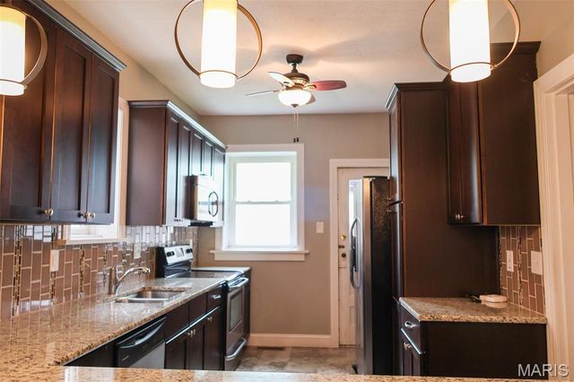 6406 Woodbine Court, St Louis, MO 63109