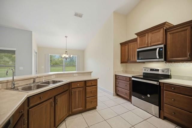5931 NE 57TH LOOP, Silver Springs, FL 34488