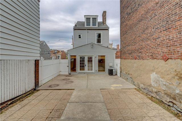 5264 Dresden Way, Lawrenceville, PA 15201