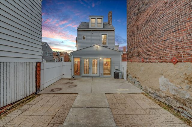 5264 Dresden Way, Lawrenceville, PA 15201