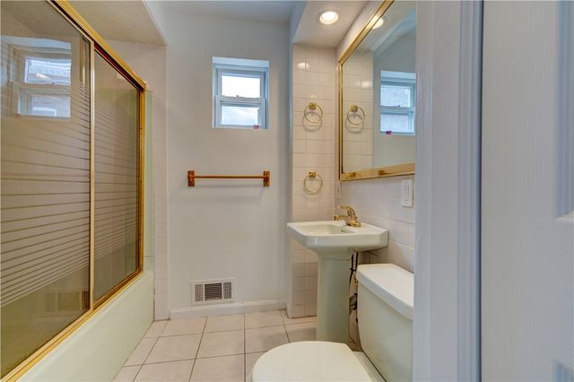 5264 Dresden Way, Lawrenceville, PA 15201