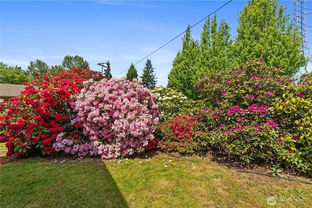 12307 SE 74th Street, Newcastle, WA 98056