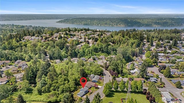 12307 SE 74th Street, Newcastle, WA 98056