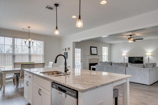 883 Lynbrook Court, North Augusta, SC 29860