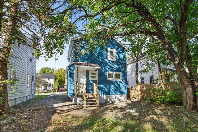 10414 Nelson Avenue, Cleveland, OH 44105