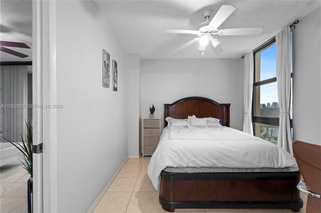20379 W Country Club Drive 532, Aventura, FL 33180