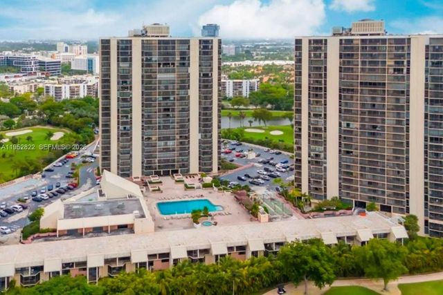 20379 W Country Club Drive 532, Aventura, FL 33180
