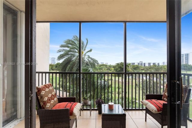 20379 W Country Club Drive 532, Aventura, FL 33180
