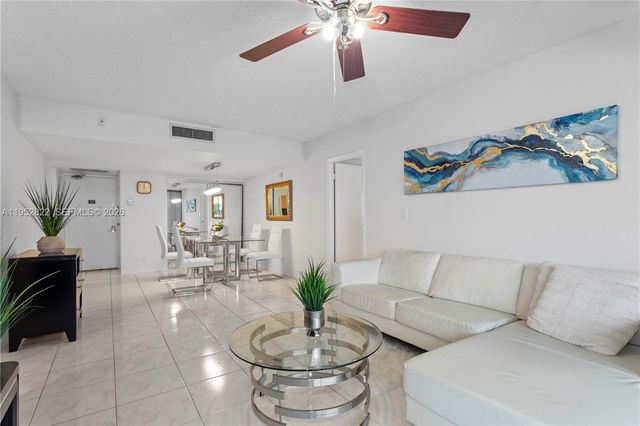 20379 W Country Club Drive 532, Aventura, FL 33180