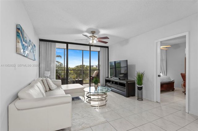 20379 W Country Club Drive 532, Aventura, FL 33180
