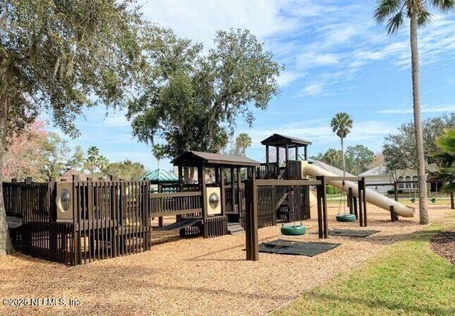 681 LAKE STONE Circle, Ponte Vedra Beach, FL 32082