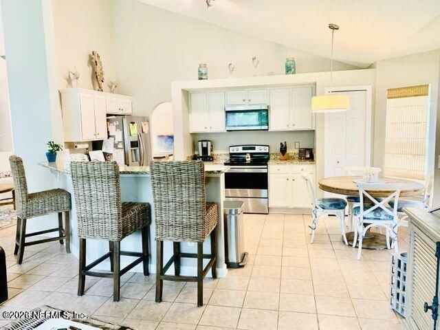 681 LAKE STONE Circle, Ponte Vedra Beach, FL 32082