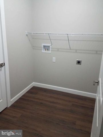 130 WOODBRIAR DR, Chambersburg, PA 17202