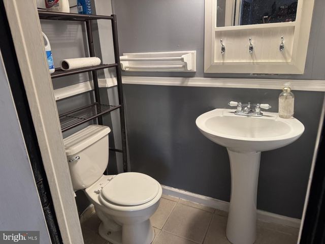 1148 W COAL ST, Shenandoah, PA 17976