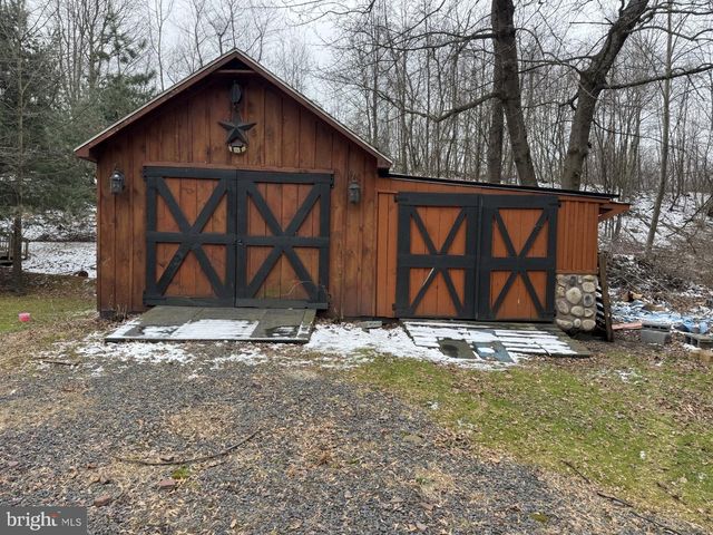 1148 W COAL ST, Shenandoah, PA 17976