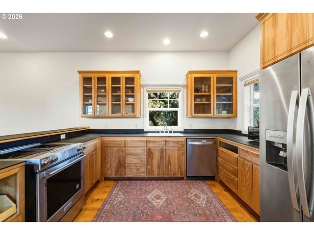 1240 NEWPORT Ave Sw, Bandon, OR 97411