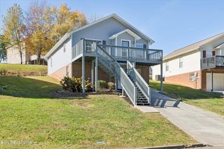 1528 Patricia Holt Blvd, Sevierville, TN 37862