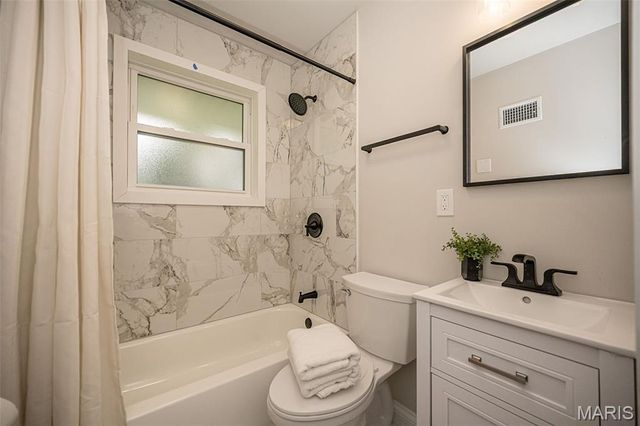 6272 Treeridge Trail, St Louis, MO 63129