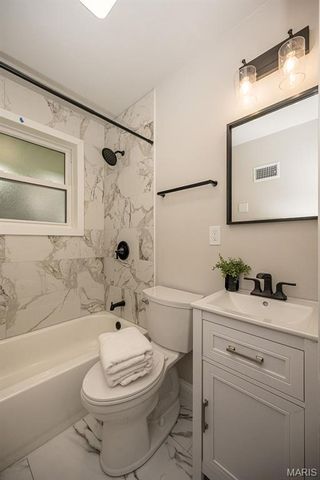 6272 Treeridge Trail, St Louis, MO 63129