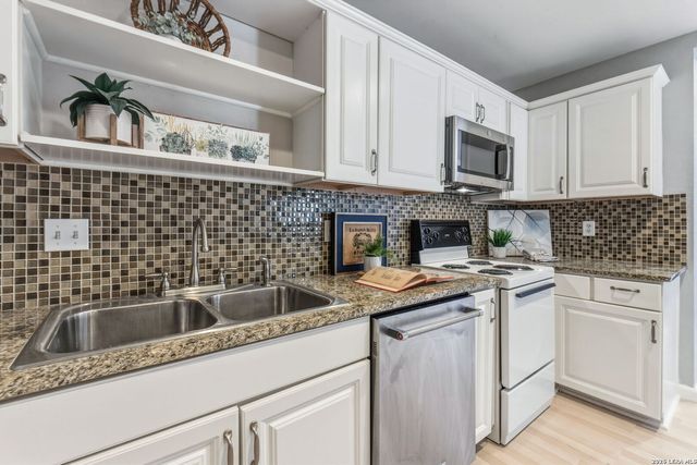 7711 Broadway Apt 20B, San Antonio, TX 78209