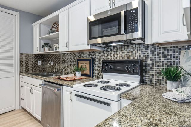 7711 Broadway Apt 20B, San Antonio, TX 78209