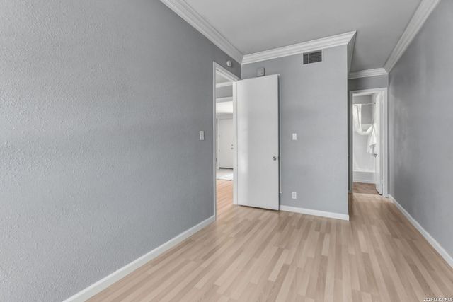 7711 Broadway Apt 20B, San Antonio, TX 78209